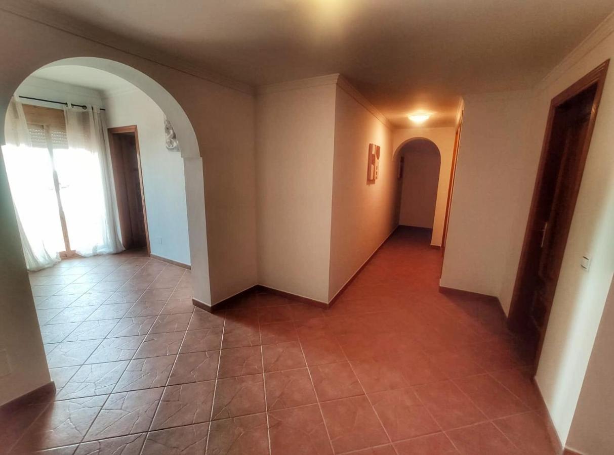 Casa Amplia Con Terraza En La Vinuela Villa Buitenkant foto