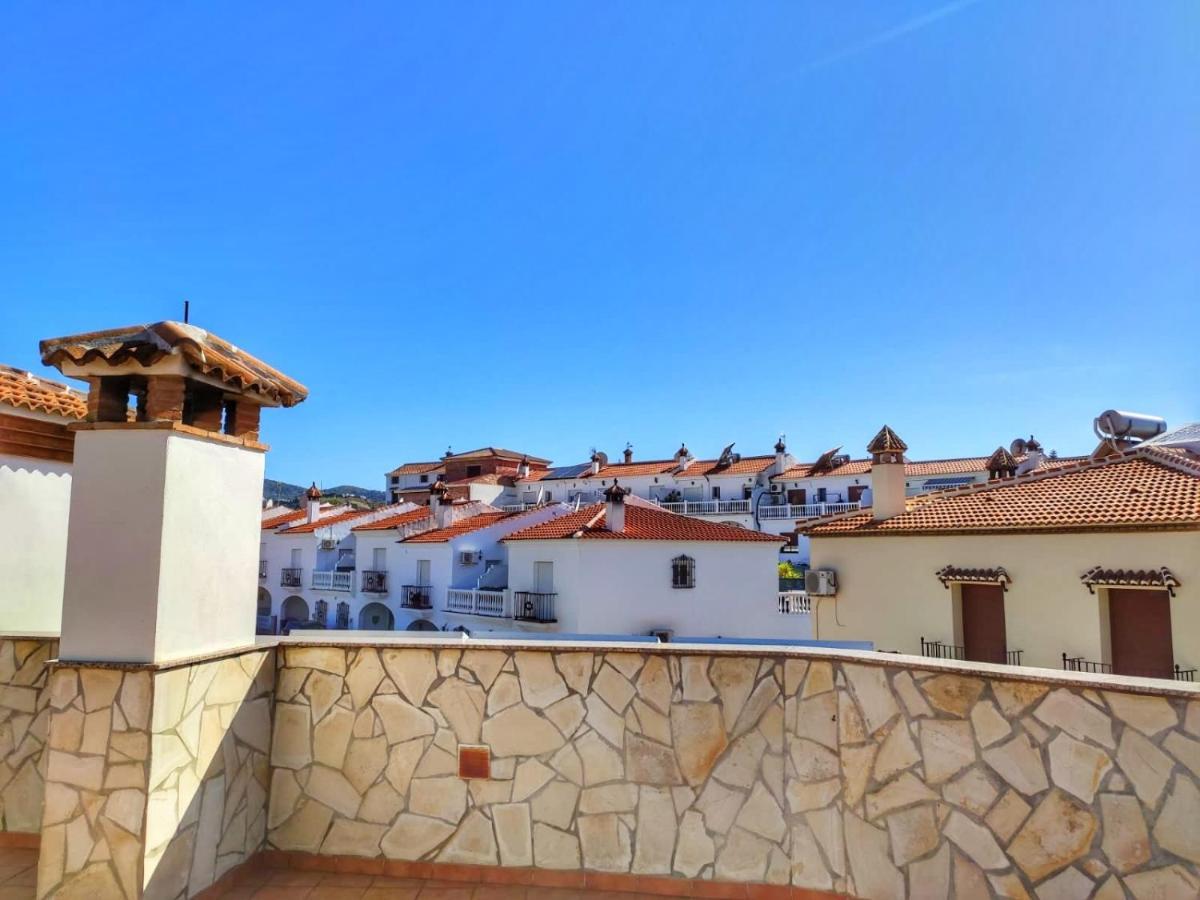 Casa Amplia Con Terraza En La Vinuela Villa Buitenkant foto