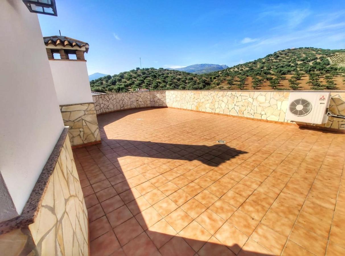 Casa Amplia Con Terraza En La Vinuela Villa Buitenkant foto