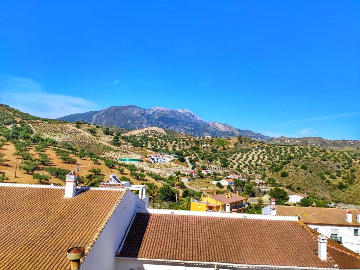 Casa Amplia Con Terraza En La Vinuela Villa Buitenkant foto